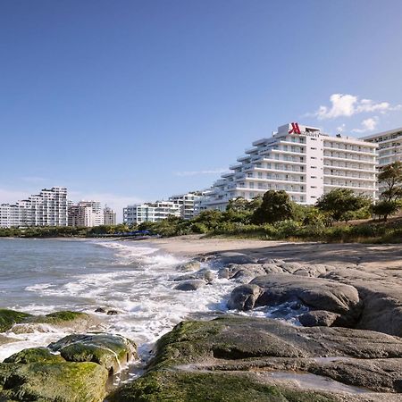 Santa Marta Marriott Resort Playa Dormida Extérieur photo The hotel from the beach
