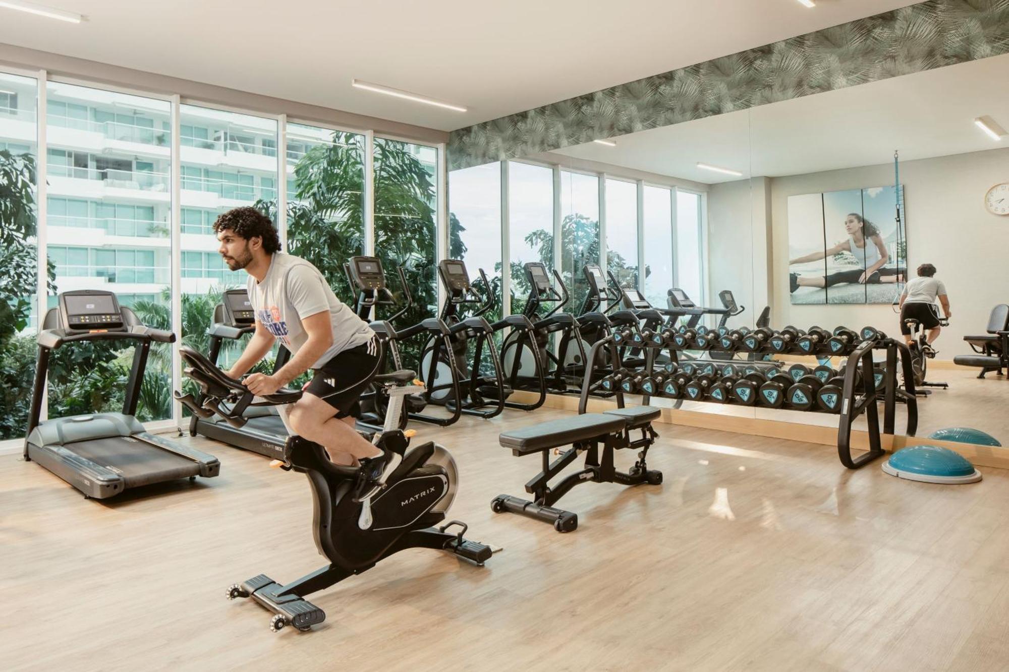 Santa Marta Marriott Resort Playa Dormida Extérieur photo The gym at the hotel