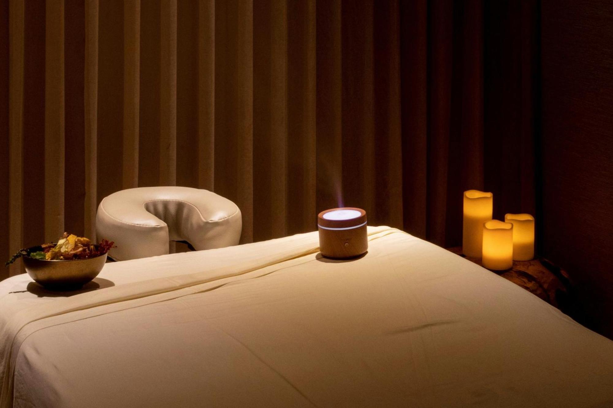 Santa Marta Marriott Resort Playa Dormida Extérieur photo A massage table